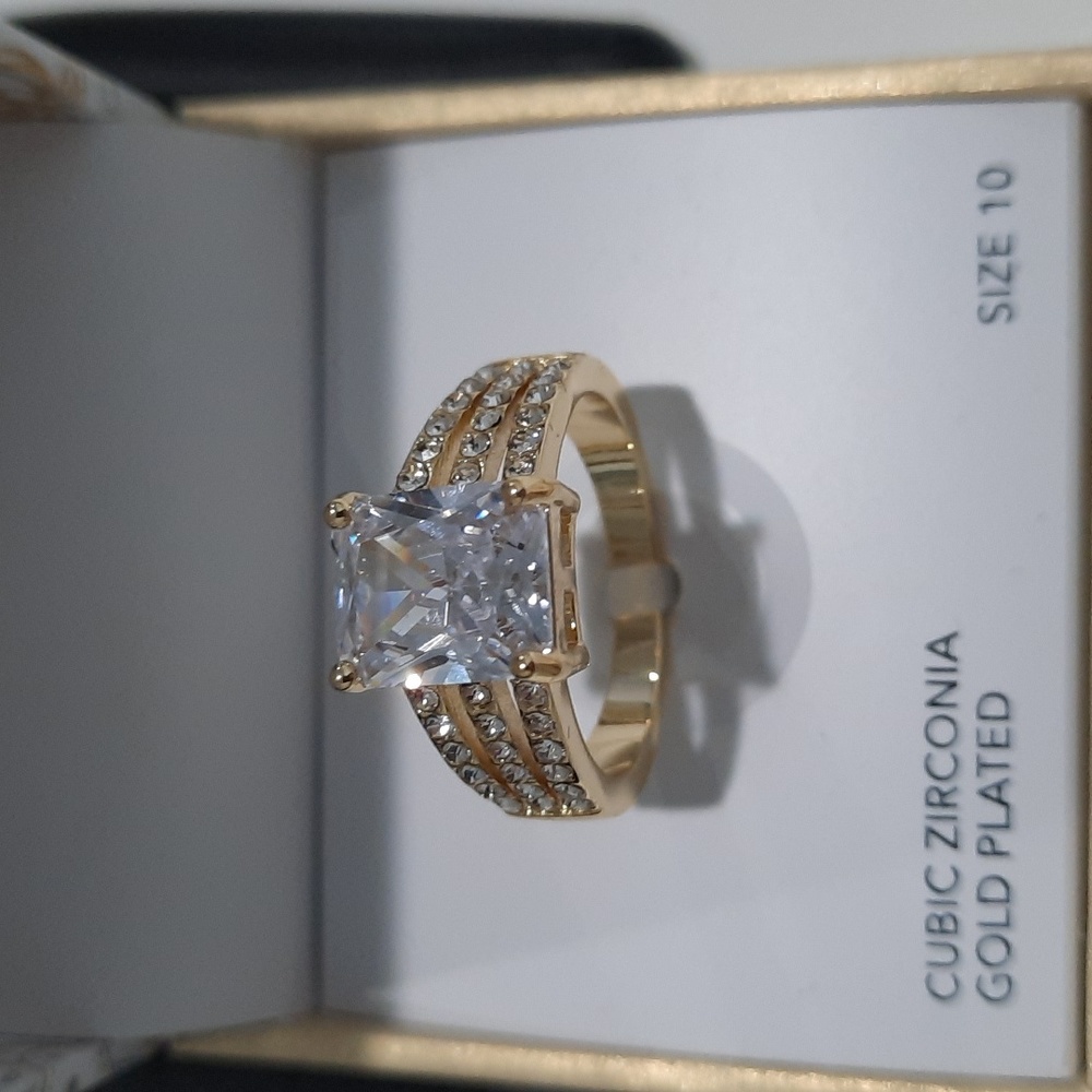 NIB Charter Club CZ Gold Ring